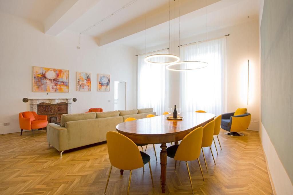Casa San Martino, stylish flat with stunning views of Lucca s cathedral – Lucca